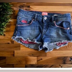 Superdry distressed vintage boyfriend jeans-size W28 hot pant young girls